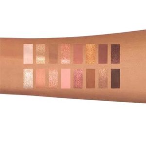 Paleta-de-Sombras-Born-This-Way-The-Natural-Nudes-Complexion-Inspired-Eye-Shadow-Palette-6